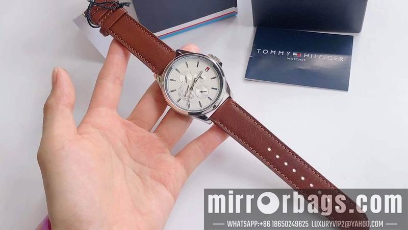 Replica Tommy 44mm 101044 Watch