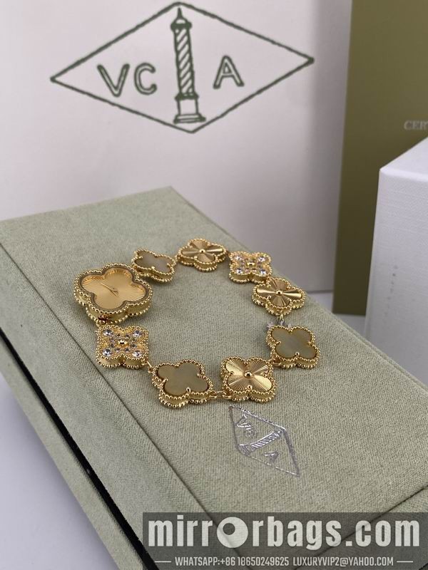 Replica Van cleef & Arpels 22.4mm 010502 Watch