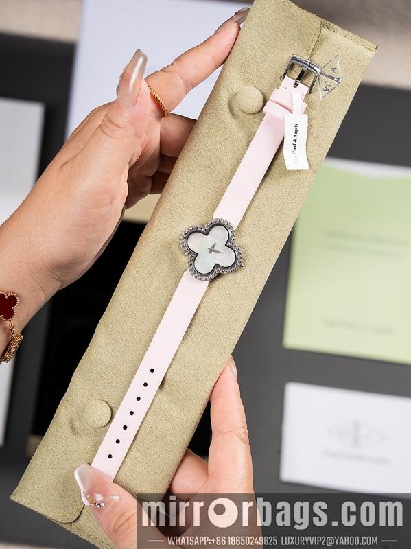 Replica Van Cleef & Arpels 29.7mm 080606 Watch