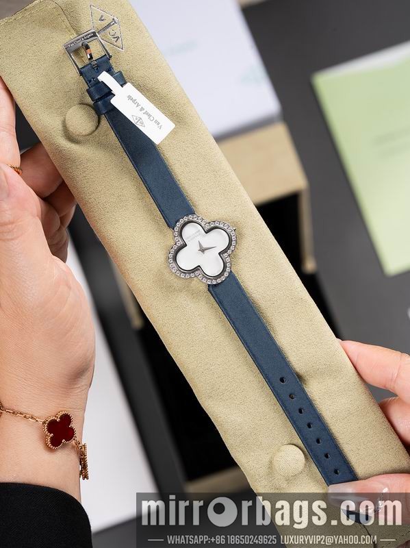 Replica Van Cleef & Arpels 29.7mm 080606 Watch