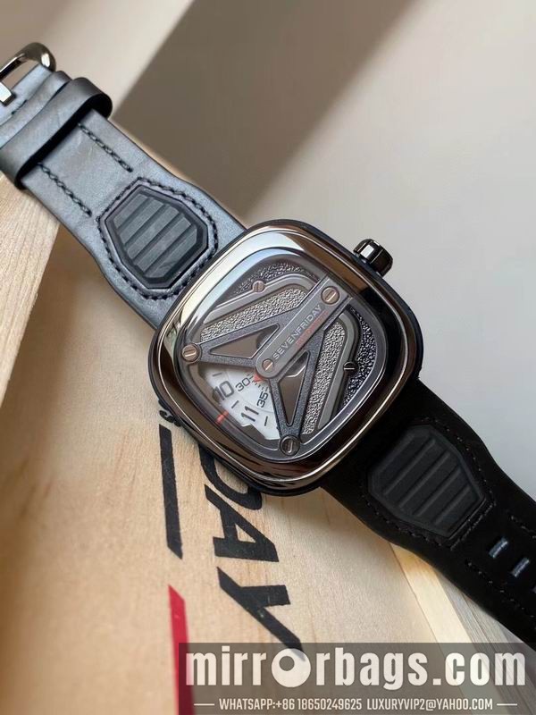 Replica Seven Friday 47mm 090469 Watch