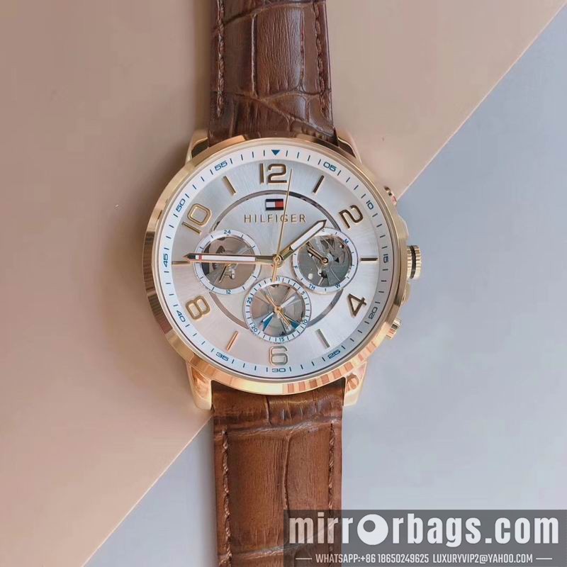 Replica Tommy 44mm 101026 Watch