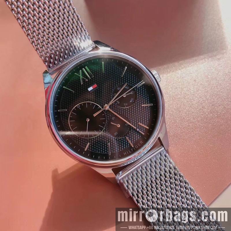 Replica Tommy 44mm 101001 Watch