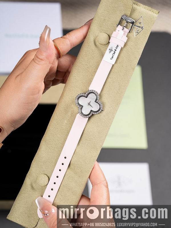 Replica Van Cleef & Arpels 29.7mm 080606 Watch