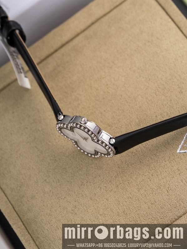 Replica Van Cleef & Arpels 29.7mm 080606 Watch