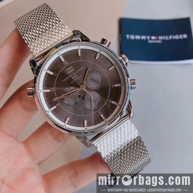 Replica Tommy 44mm 101022 Watch