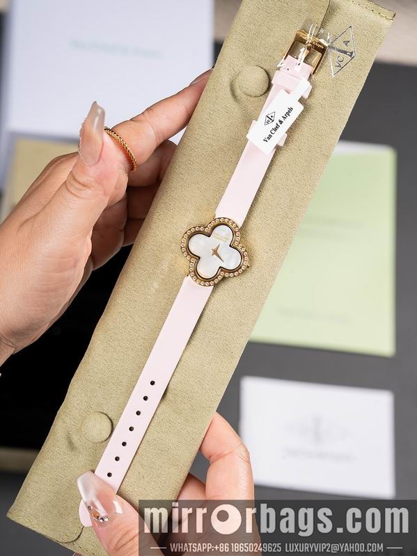 Replica Van Cleef & Arpels 29.7mm 080606 Watch