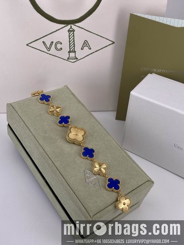 Replica Van cleef & Arpels 22.4mm 010502 Watch