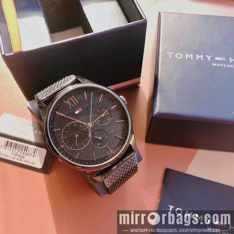 Replica Tommy 44mm 101001 Watch
