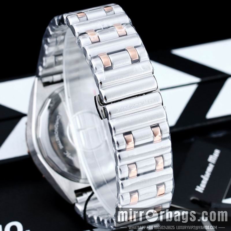 Replica Handsome Man 44mm 110908 Watch