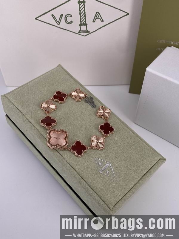 Replica Van cleef & Arpels 22.4mm 010502 Watch