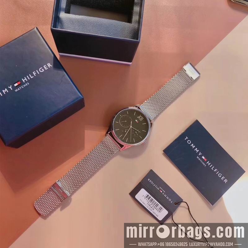 Replica Tommy 44mm 101001 Watch