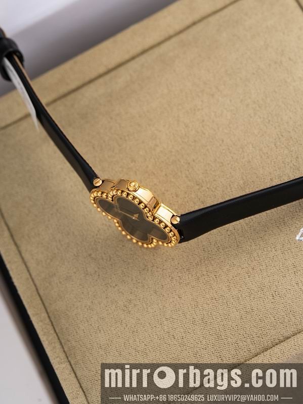 Replica Van Cleef & Arpels 29.7mm 080606 Watch