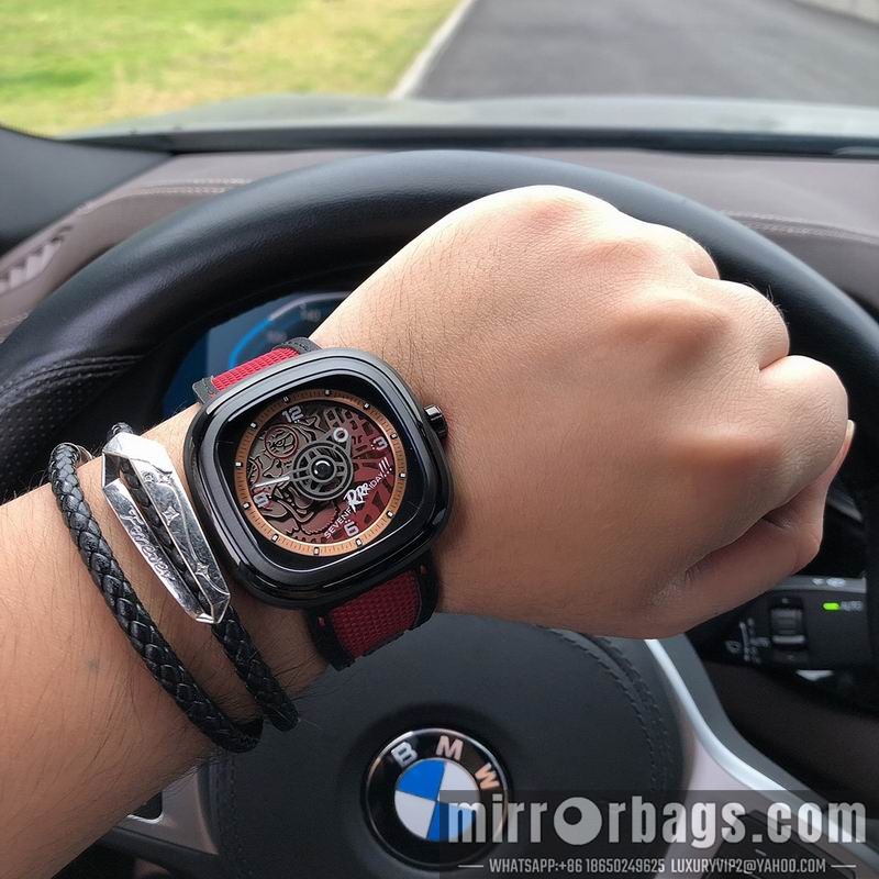 Replica Seven Friday 45.6X45mm 090481 Watch