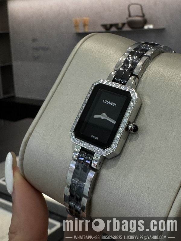 Replica Chanel 21X26mm 101516 Watch