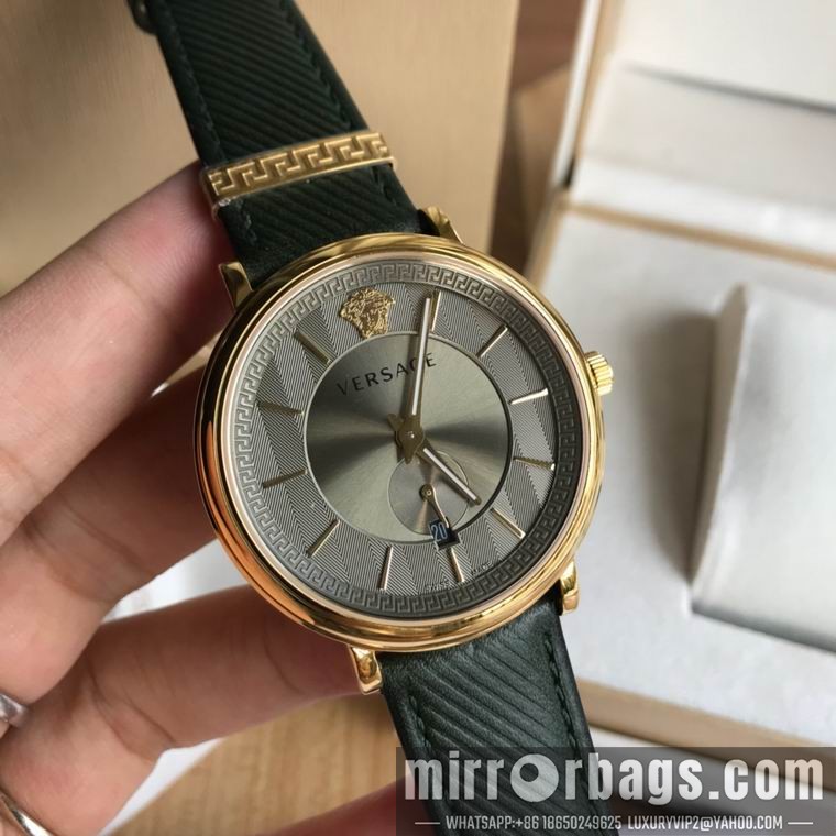 Replica Versace men 42mm M04 Watch