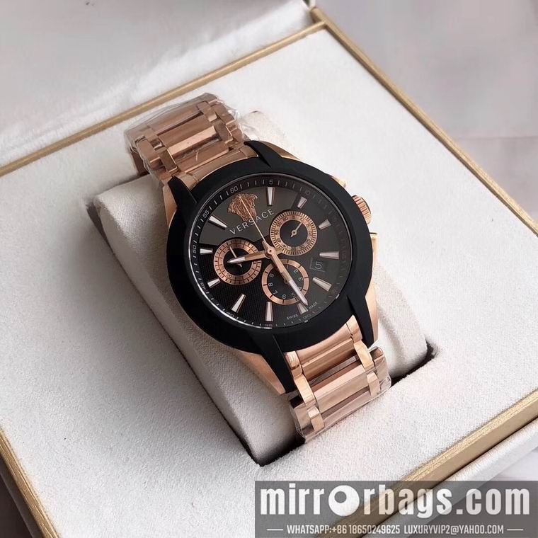 Replica Versace men 42mm M06 Watch