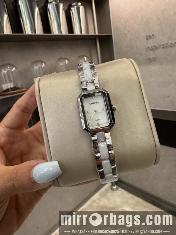 Replica Chanel 21X26mm 101440 Watch