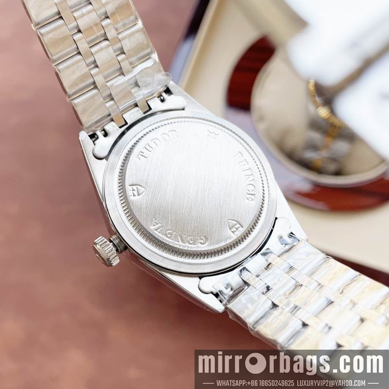 Replica Tudor 36X12mm 031702 Watch
