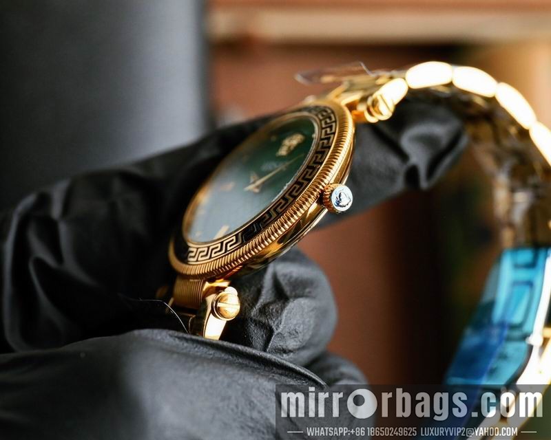 Replica Versace woman watch 122823 Watch