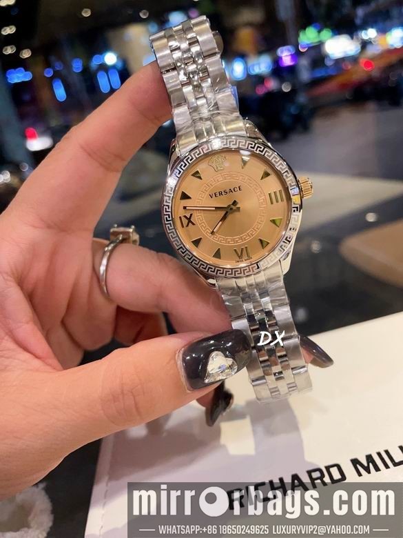 Replica Versace 36mm 10nms49 Watch