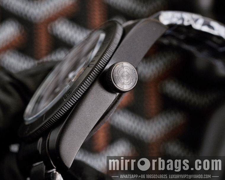 Replica Tudor men 42mm M05 Watch
