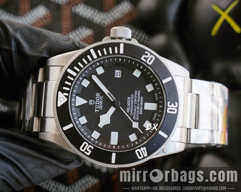 Replica Tudor 42mm 2nms51 Watch