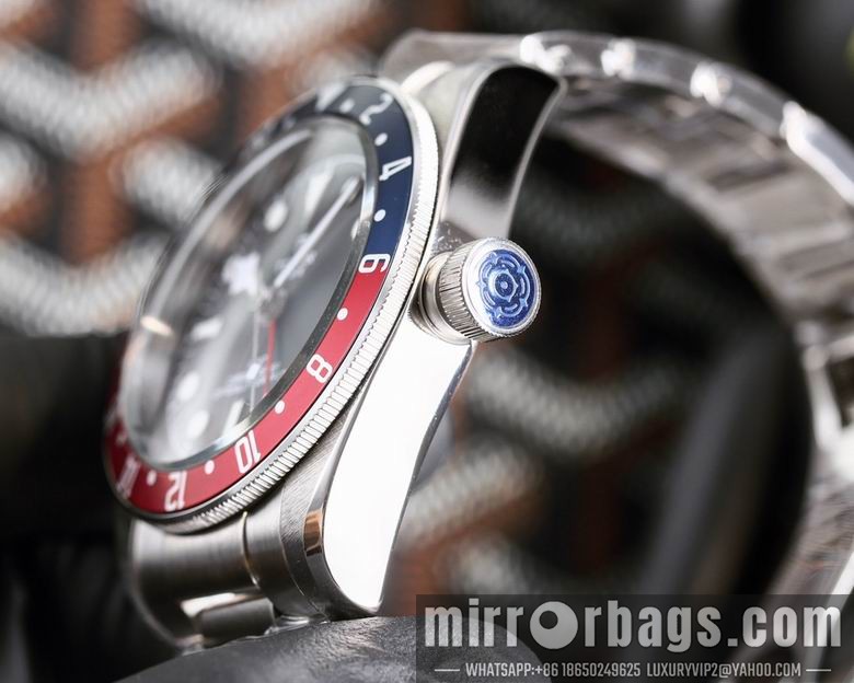 Replica Tudor men 42mm M12 Watch