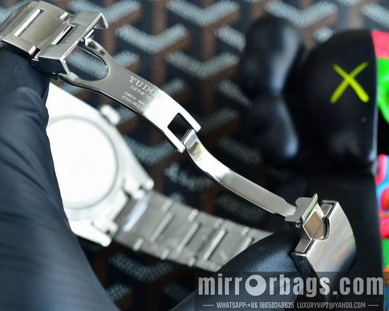 Replica Tudor 42mm 050720 Watch
