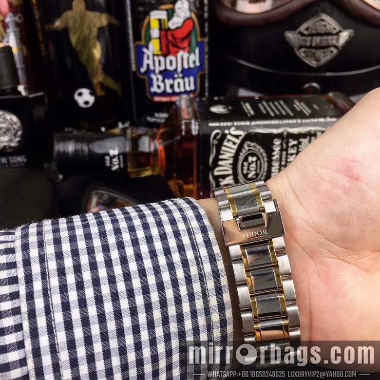 Replica Tudor 42mm 9nbz50 Watch