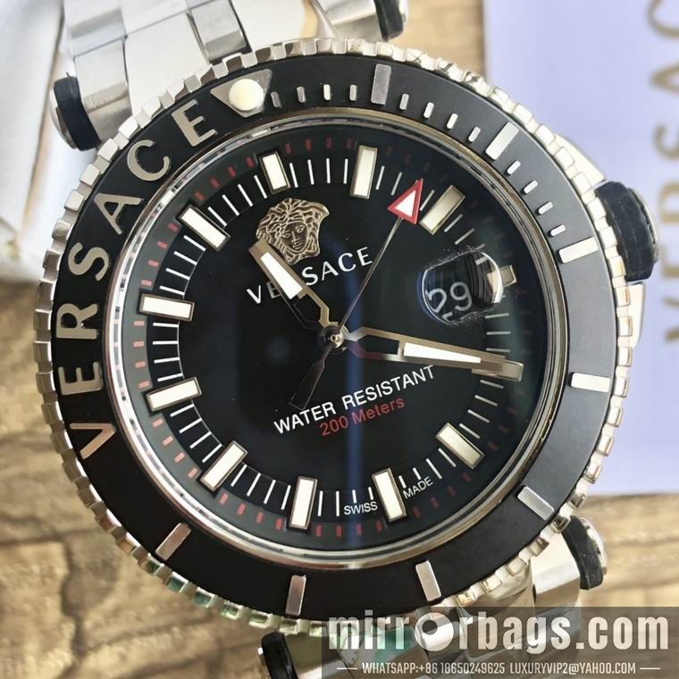 Replica Versace men 46mm M03 Watch