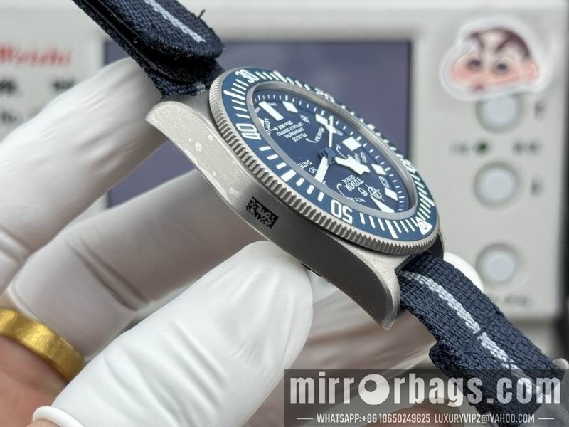 Replica Tudor 42mm 040910 Watch