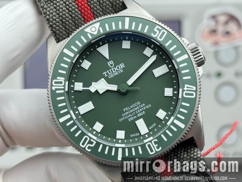 Replica Tudor 42mm 040911 Watch