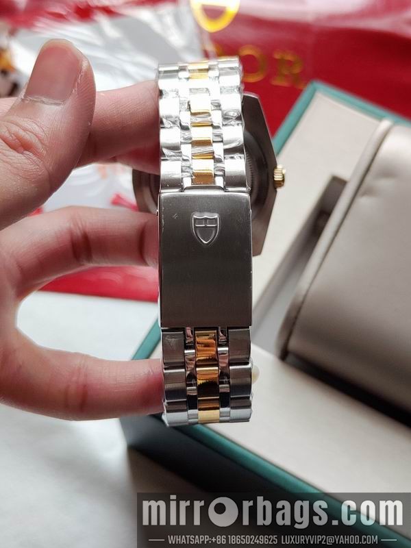 Replica Tudor watch 072432 Watch