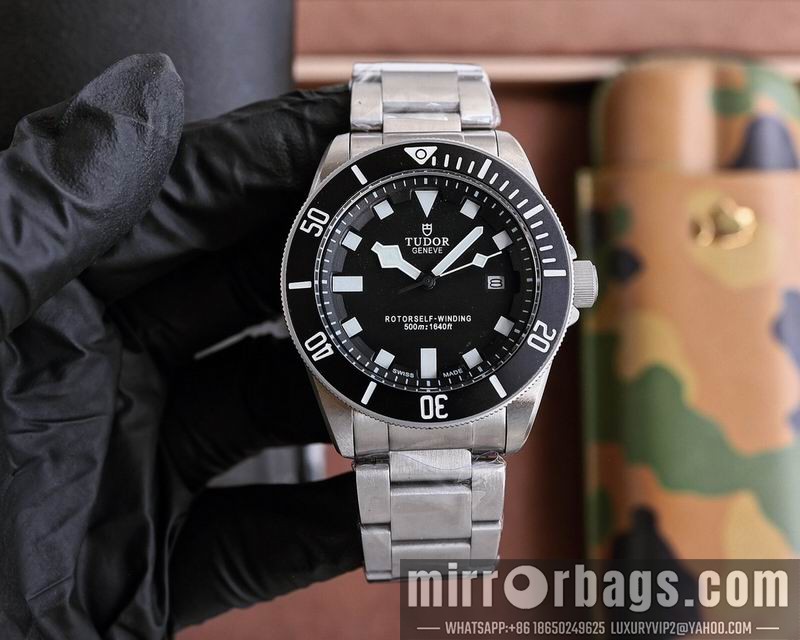 Replica Tudor 42mm 0413122 Watch