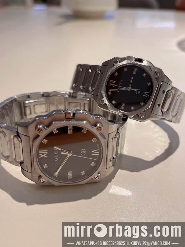 Replica Gucci man36mm woman30mm 071011 Watch