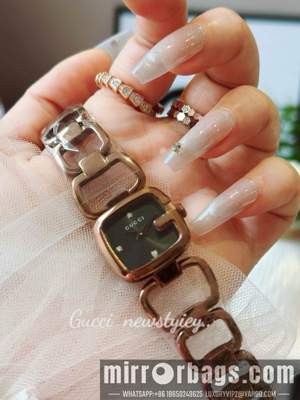 Replica Gucci 24X22.4mm 101433 Watch