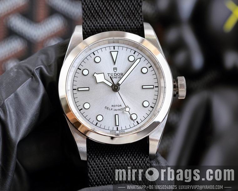 Replica Tudor men 41mm M04 Watch