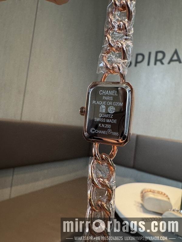 Replica Chanel 21X26mm 101502 Watch