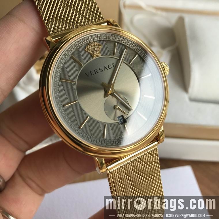 Replica Versace men 42mm M04 Watch