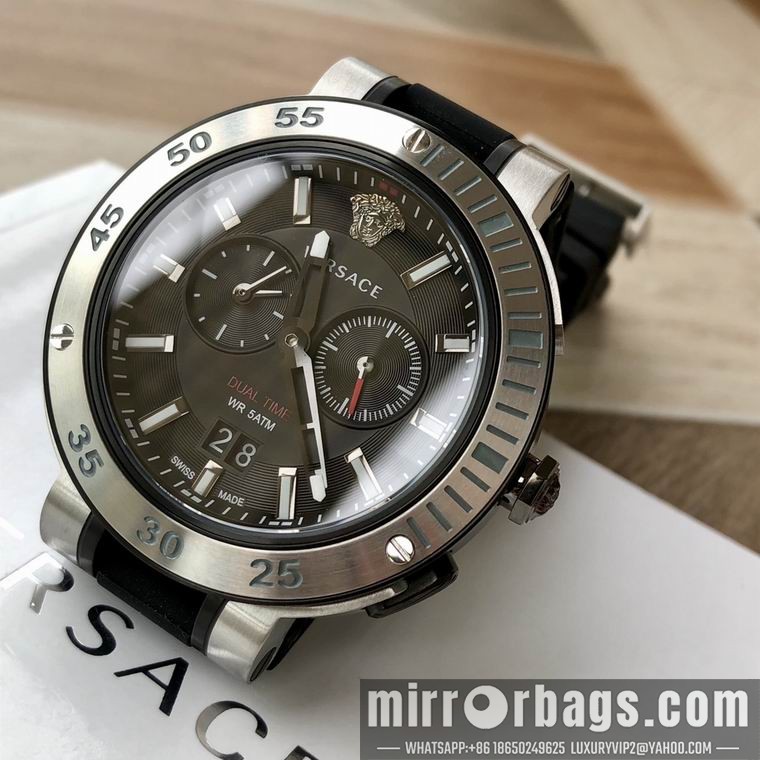 Replica Versace men 44mm M05 Watch
