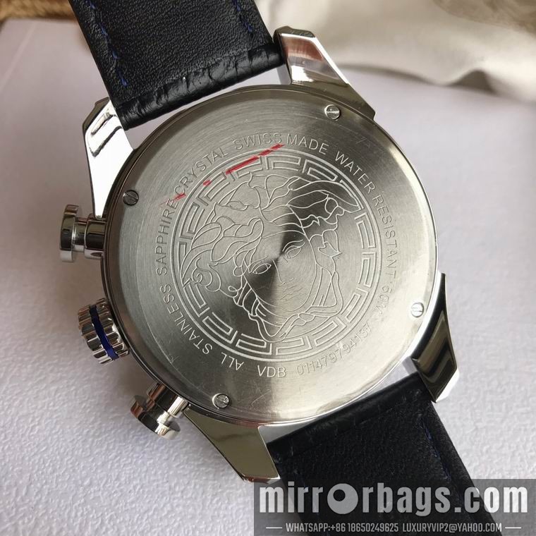 Replica Versace men 43mm M02 Watch