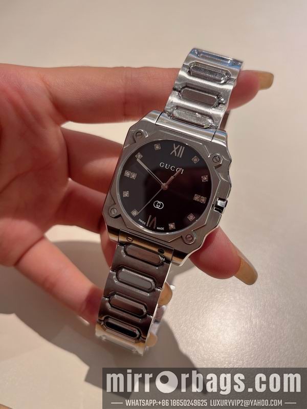 Replica Gucci man36mm woman30mm 071011 Watch