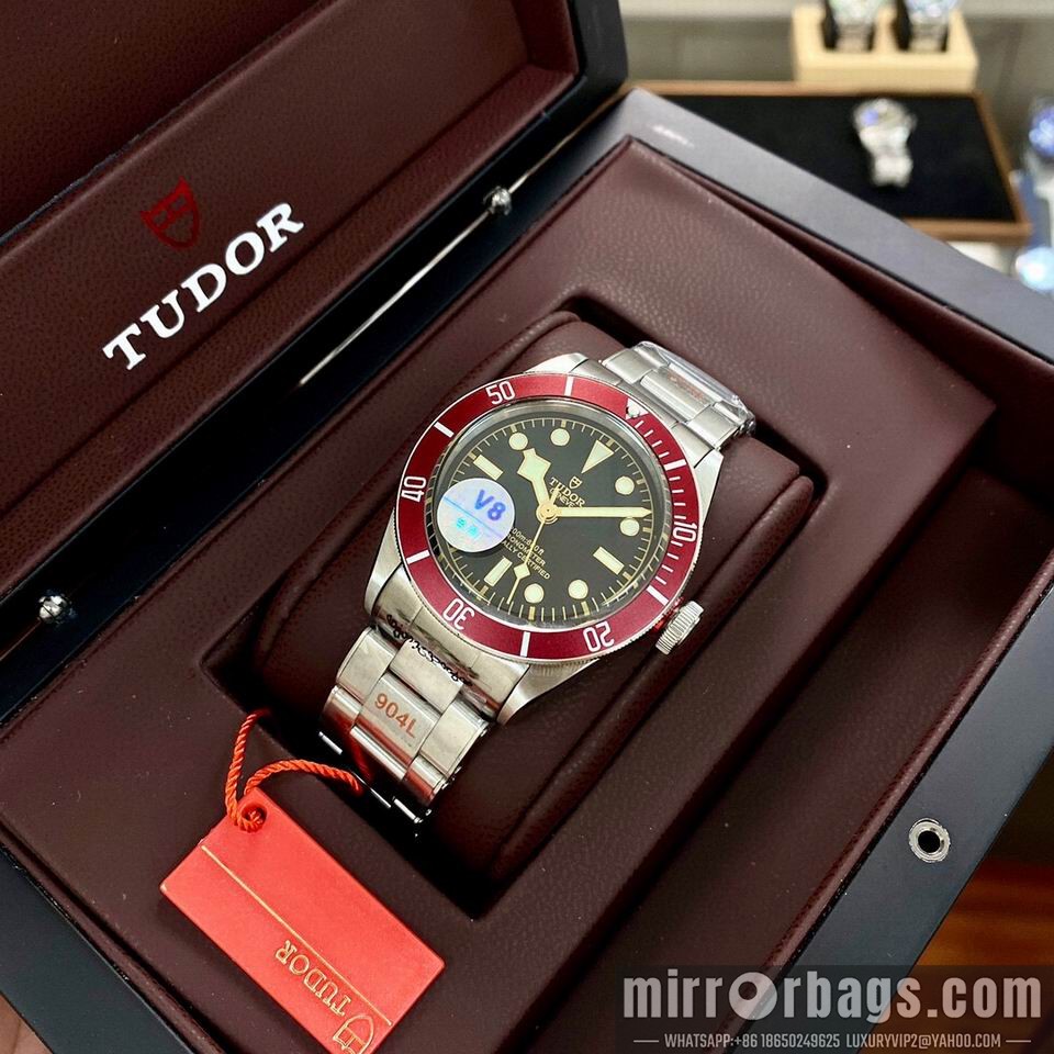 Replica Tudor watch 110801 Watch