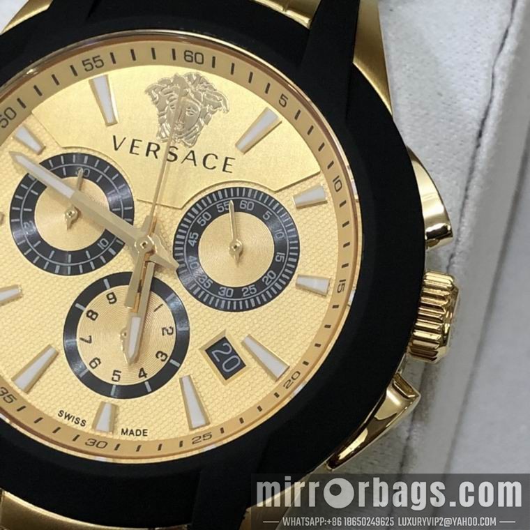 Replica Versace men 42mm M06 Watch
