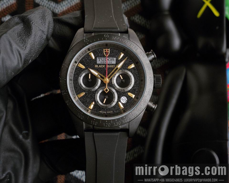 Replica Tudor watch 111001 Watch