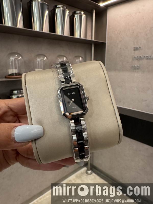 Replica Chanel 21X26mm 101440 Watch