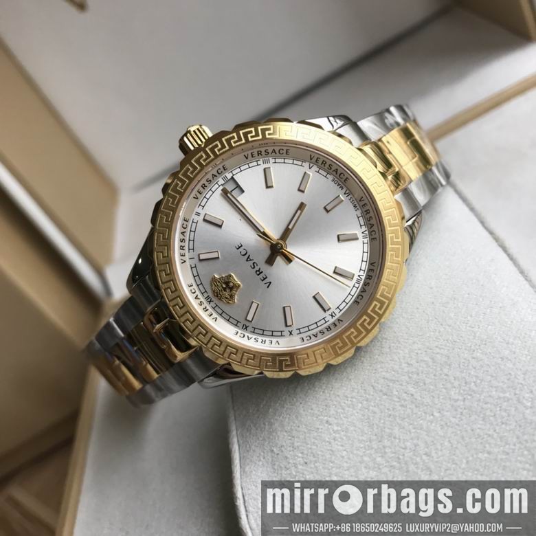 Replica Versace 43mm 33mm M19 Watch