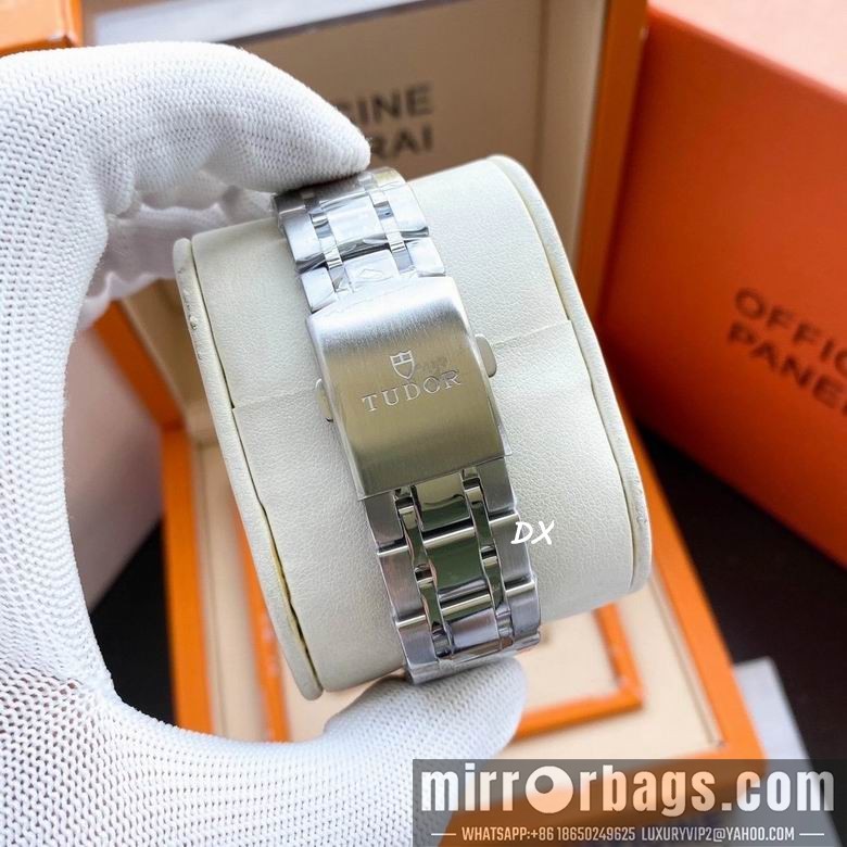 Replica Tudor 41x11mm 2nms52 Watch