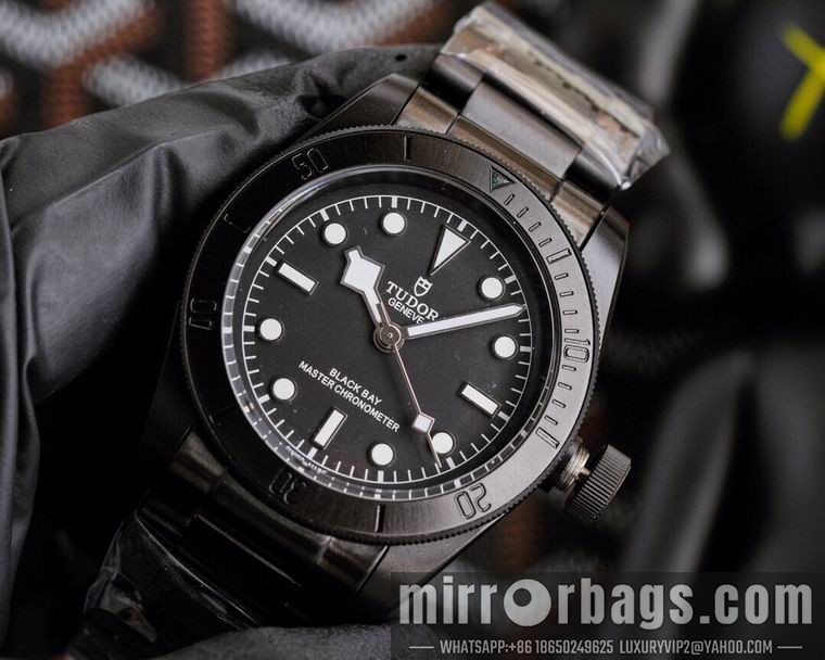Replica Tudor men 42mm M05 Watch
